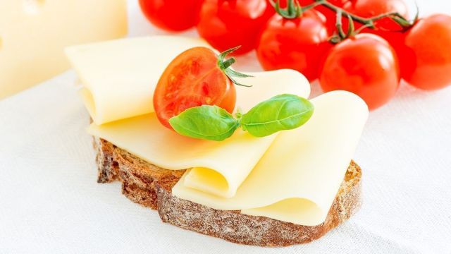 Reteta Sandwich Cu Cascaval