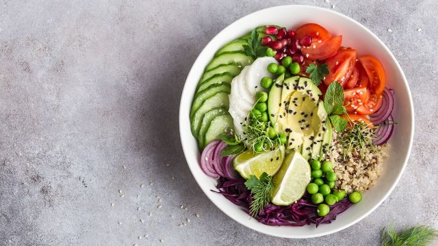 Reteta Salata Cu Avocado Si Quinoa