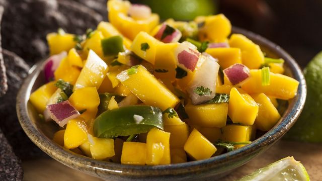 Reteta Salata De Mango, Ceapa Si Ardei Iute