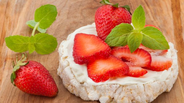 Reteta Orez Cu Capsuni Si Iaurt Grecesc