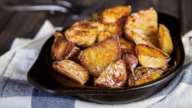 Reteta Cartofi Copti Cu Usturoi