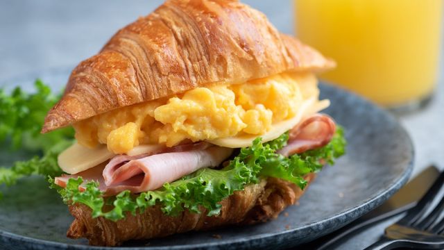 Reteta Croissant Sandwich