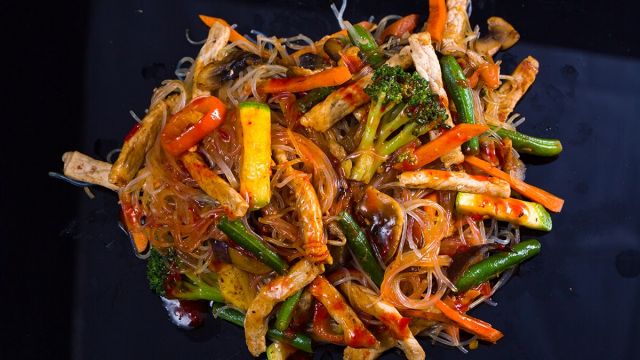 Reteta Noodles Cu Legume Si Porc