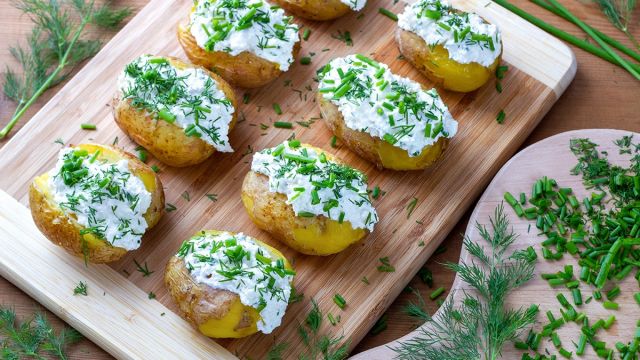 Reteta Cartof Copt Cu Sos De Branza