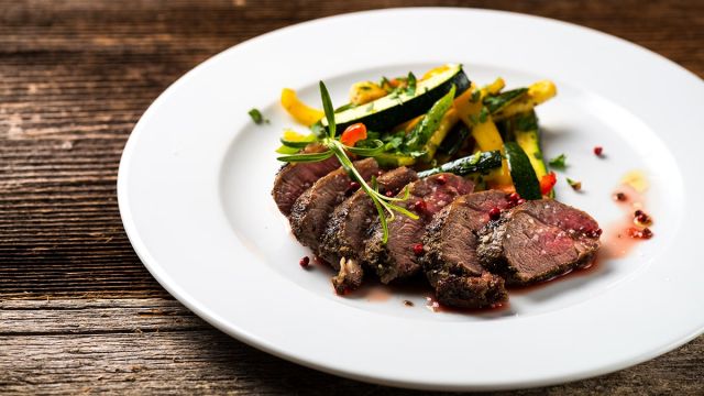 Reteta Vita Cu Legume La Cuptor