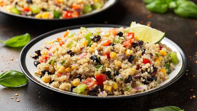 Reteta Quinoa Cu Fasole Rosie Si Porumb