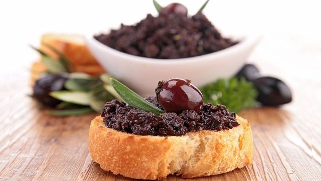 Reteta Crostini Cu Pasta De Masline