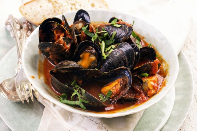 Reteta Midii In Sos De Rosii